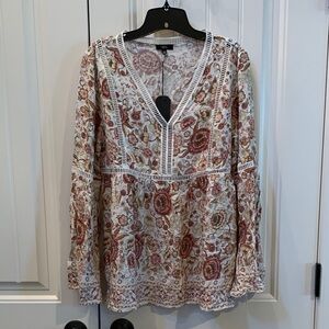 NWT Vici Boho Peasant Floral Lace Trim Blouse in Blush and Cream L